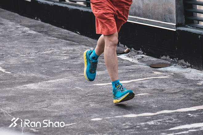 跑鞋丨极致慢跑鞋 HOKA ONE ONE Clifton 5深度评测