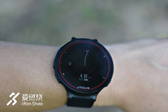 国产GPS运动手表新人，军拓飞腕马拉松跑步手表评测