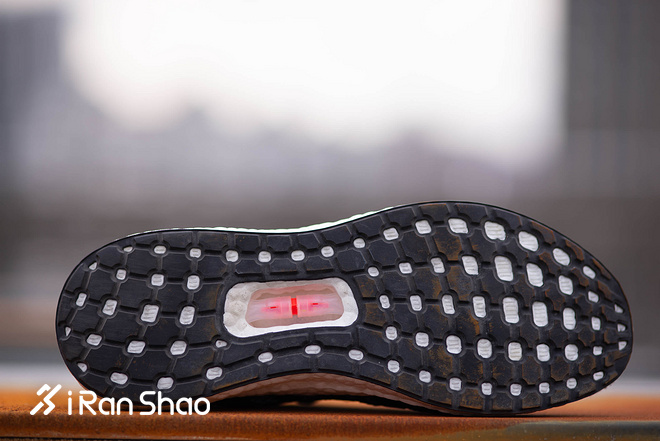 跑鞋 | 非典型BOOST adidas AM4 SHANGHAI深度评测