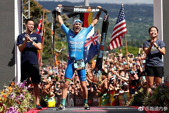 西安马拉松国内选手陈林明王者归来 / 何引丽“背靠背”参赛表现不俗/86岁“铁人”选手诠释热爱的力量