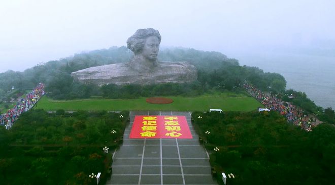 长马人物 | 63岁跑友赵宏殷再战长马！