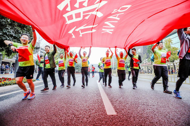 40名国际模特将亮相西马起跑仪式，体育+时尚助力大西安