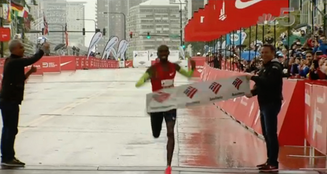 杀手莫法拉，2:05:11绝杀夺冠芝加哥