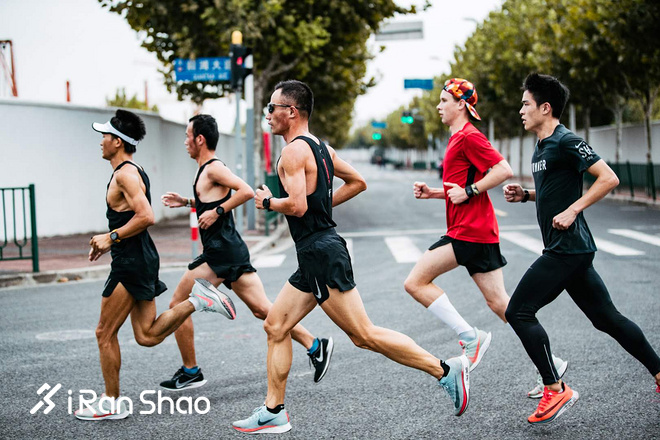 训练Q&A | 半月板受伤了怎么办？跑完步能吃东西吗？晨跑和晚上跑步哪种对身体更好？