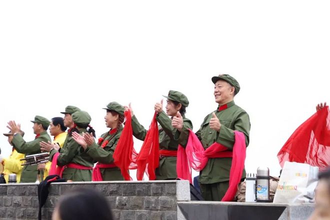 冠军领跑，全城助阵，大碗吃面，2018襄马真燃！