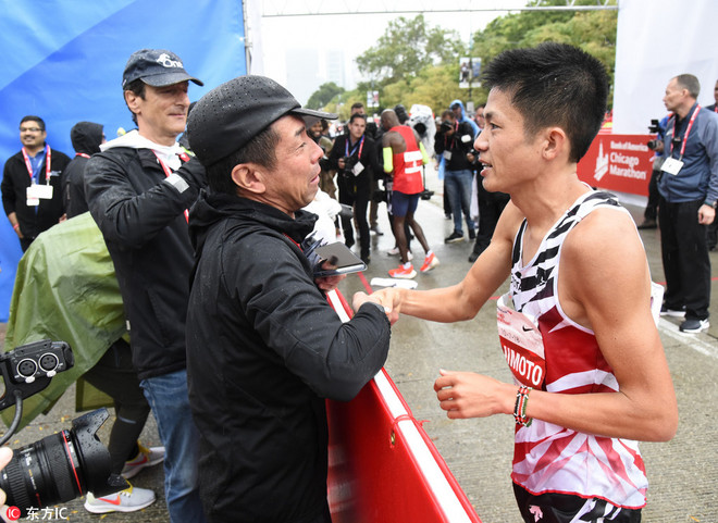历史第七：芝加哥的神奇女侠 / 日本马拉松的胜利 / 贝克勒离世界纪录有多远？