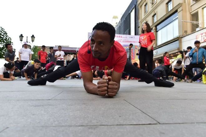 2018英雄马大咖训练营 | 这个外籍大咖不仅专业还很萌！