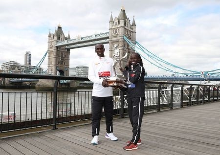 我永远都跑不了波马了 / 今年杭马有了些新变化 /人类长跑源于基因缺陷？