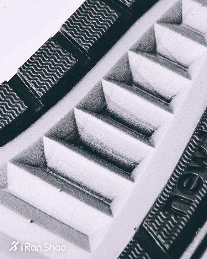 开箱 | New Balance FuelCell Impulse 纽约限定速度训练利器