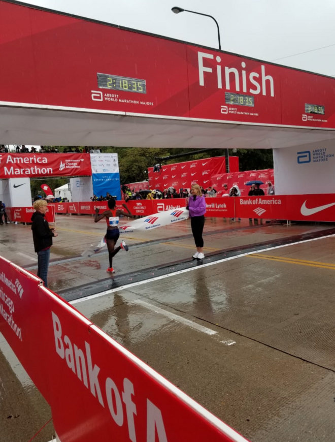 杀手莫法拉，2:05:11绝杀夺冠芝加哥