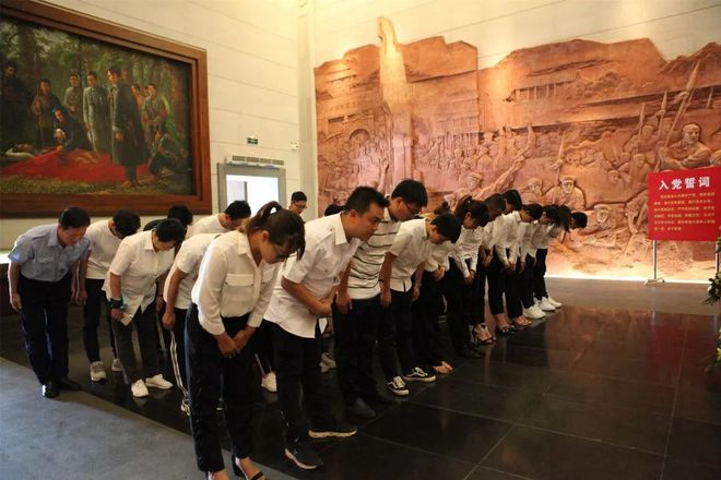 9·30烈士纪念日|2018英雄马以天下英雄城之名，缅怀英烈，致敬英雄！