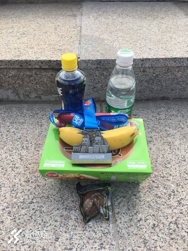 贾鲁河连黄河堤，众踏秋风取佳成——郑州炎黄国际马拉松半程赛感