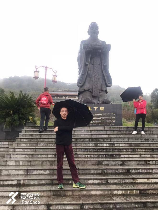 古城，远朋，老马——阆中马拉松赛后记