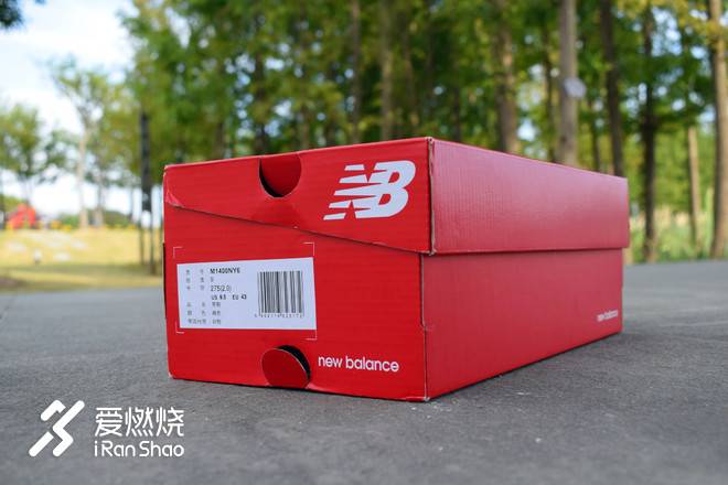 再攀性能巅峰的竞速鞋——New Balance RC1400 V6纽约马拉松限定款跑鞋