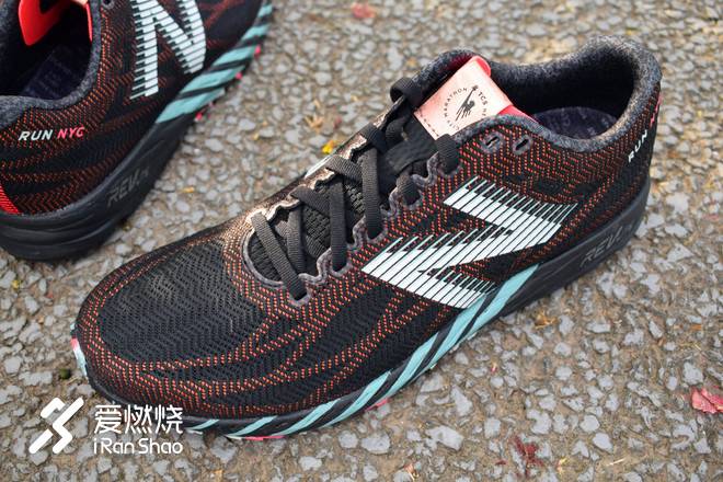 再攀性能巅峰的竞速鞋——New Balance RC1400 V6纽约马拉松限定款跑鞋