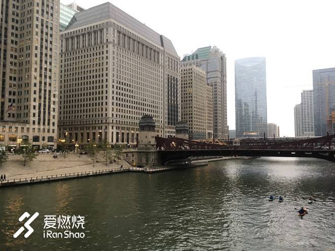 夏木：奔跑的答案，在"风之城"的风中飘扬