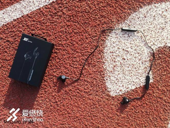 运动不装X，才能更实用——JEET W1S 发烧级运动蓝牙耳机体验•评测