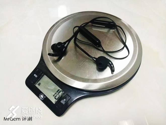 运动不装X，才能更实用——JEET W1S 发烧级运动蓝牙耳机体验•评测