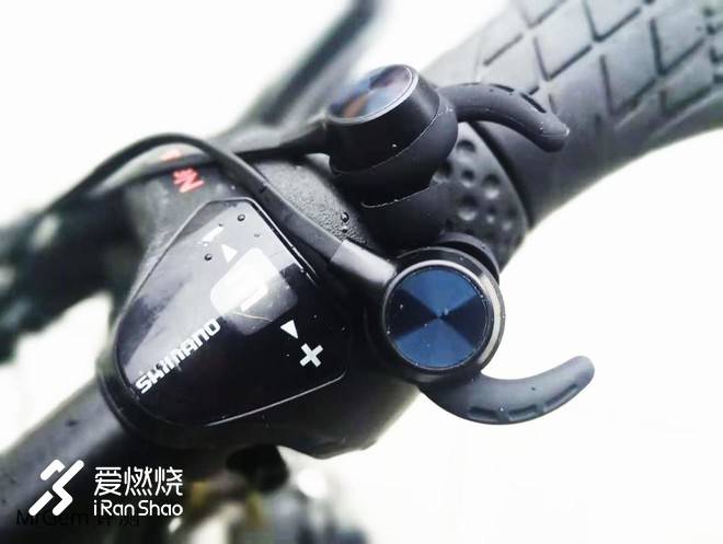 运动不装X，才能更实用——JEET W1S 发烧级运动蓝牙耳机体验•评测