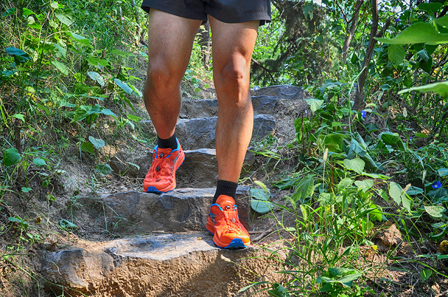 防滑耐磨的混合赛道利器，凯乐石飞翼PRO低帮跑山鞋