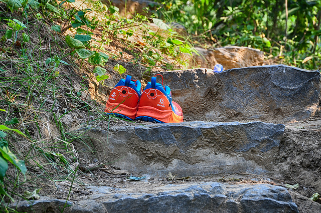 防滑耐磨的混合赛道利器，凯乐石飞翼PRO低帮跑山鞋