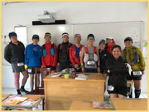 宁海100退赛选手和她的家属们。