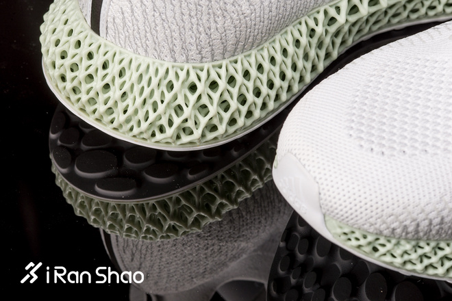 开箱 | 一双属于未来的跑鞋 adidas AlphaEDGE 4D