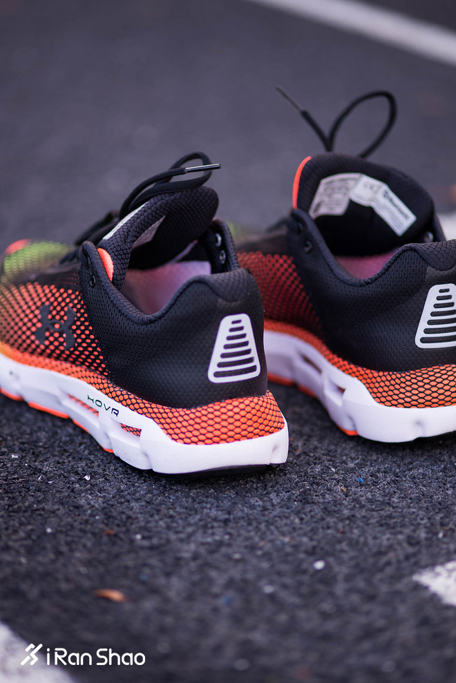 照顾好你的脚，三双缓冲跑鞋的全新较量