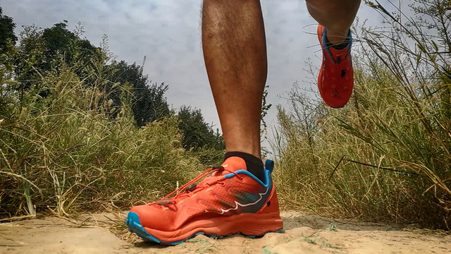 防滑耐磨的混合赛道利器，凯乐石飞翼PRO低帮跑山鞋