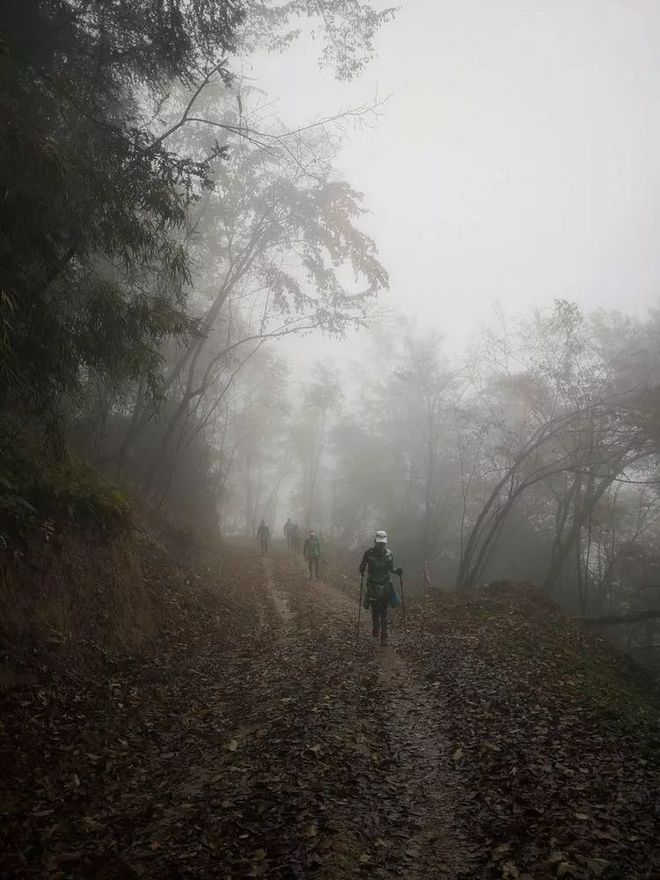 神农架画廊谷环线穿越记