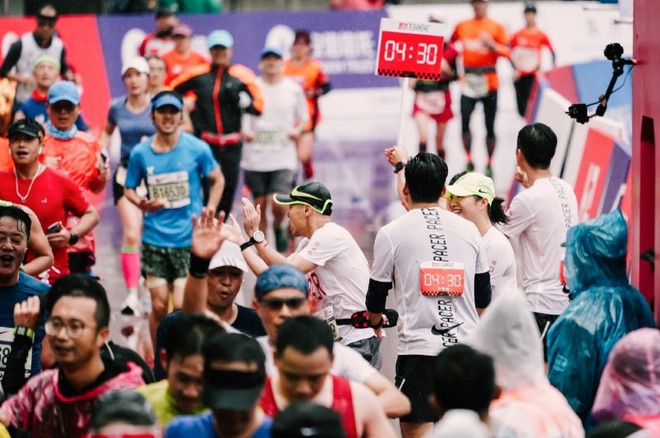 上马全记录 | 一场马拉松的精彩何止六个半小时