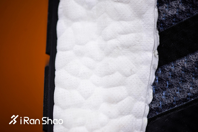 照顾好你的脚，三双缓冲跑鞋的全新较量