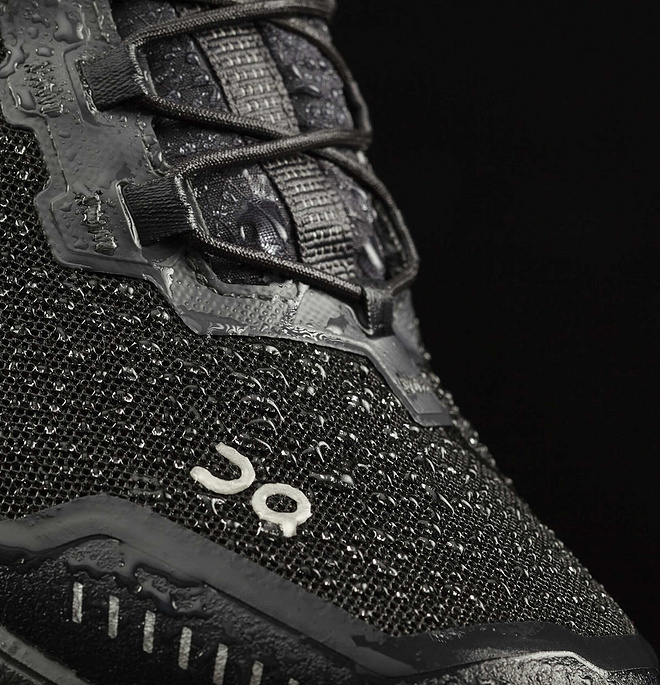 不想冻脚的看这里，收下这三双冬季跑鞋的横评