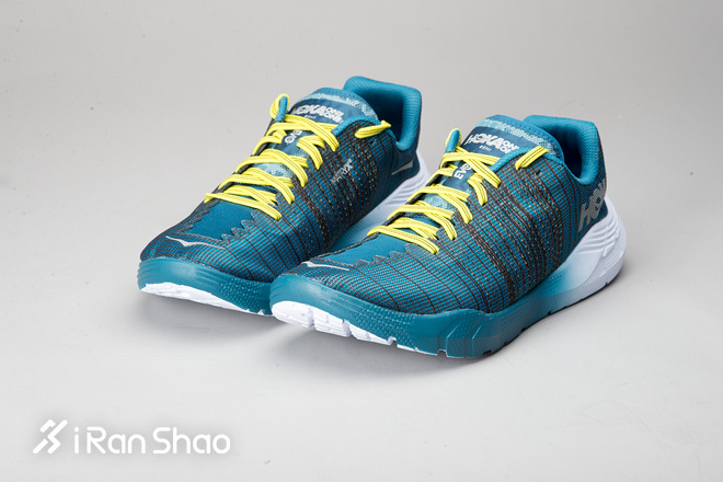 开箱 | 逆潮流的加速度 HOKA ONE ONE EVO Rehi