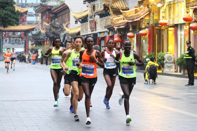 2018上马专访 | 那些跑得飞快的中国面孔