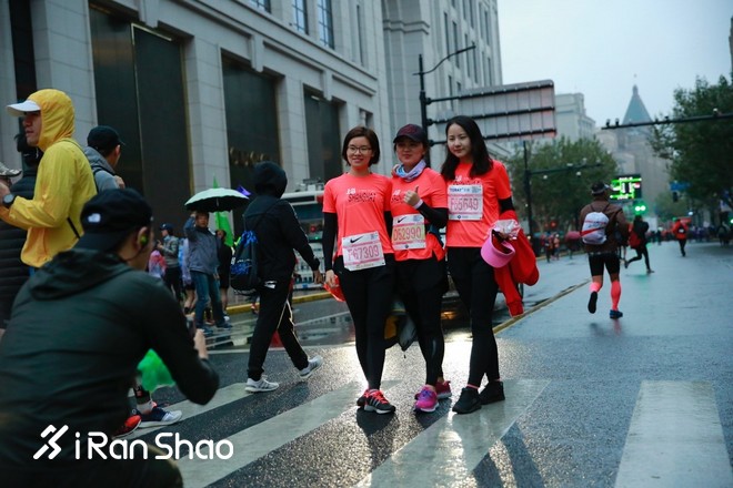 上马全记录 | 一场马拉松的精彩何止六个半小时