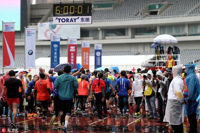 上马全记录 | 一场马拉松的精彩何止六个半小时