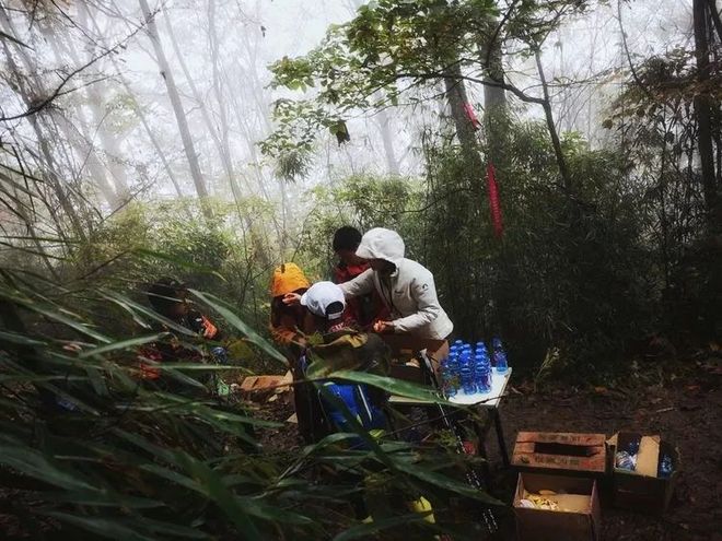 神农架画廊谷环线穿越记