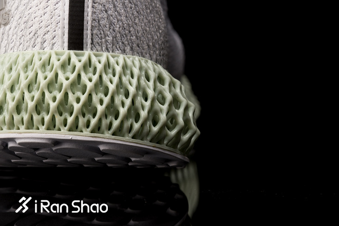 开箱 | 一双属于未来的跑鞋 adidas AlphaEDGE 4D