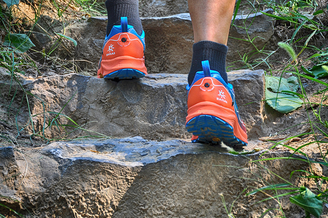 防滑耐磨的混合赛道利器，凯乐石飞翼PRO低帮跑山鞋