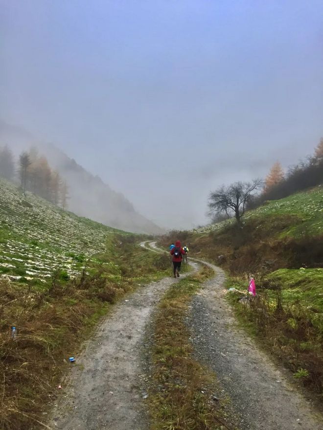 神农架画廊谷环线穿越记