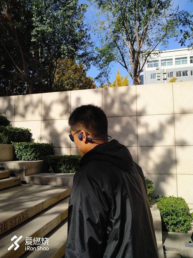 轻量舒适黑科技----韶音Trekz Air骨传导蓝牙耳机