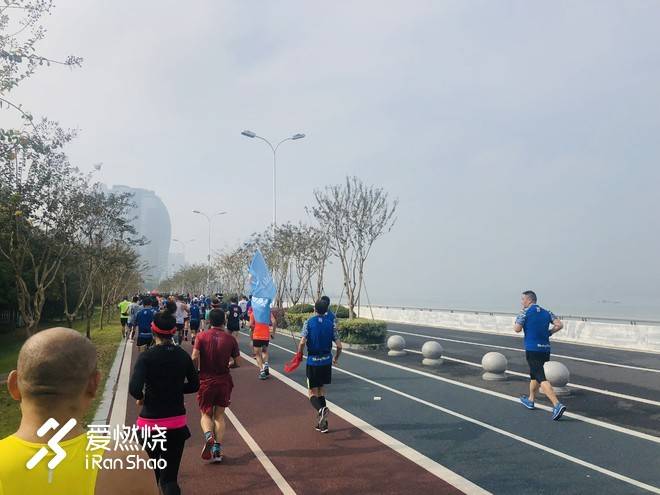 跑渣的杭马，既可欣赏风景，又可突破自我