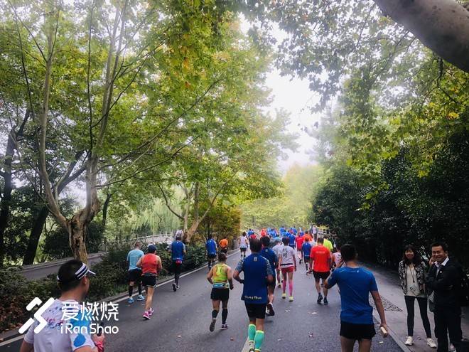 跑渣的杭马，既可欣赏风景，又可突破自我