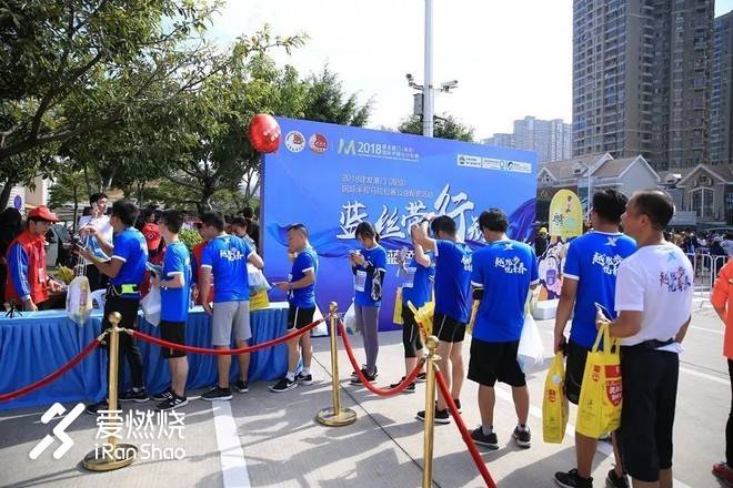 在海风中奔跑，在树影下交错——今年的海沧有点惊艳