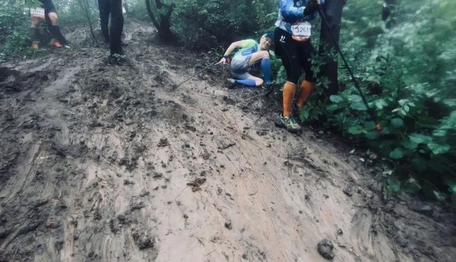 2018 年，在 7 个城市跑 8 场比赛