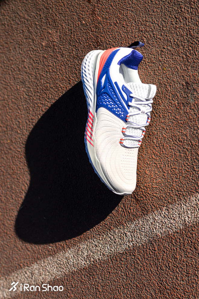 跑鞋 | 冲破云霄 李宁云五代系列跑鞋评测