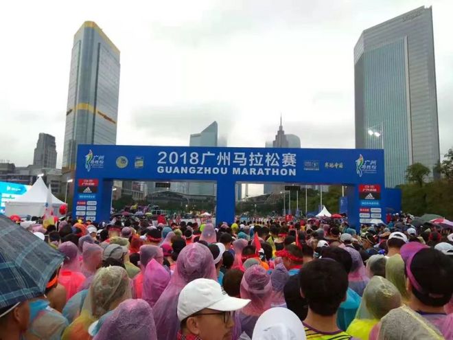 现场丨在广州的冬天跑一场马