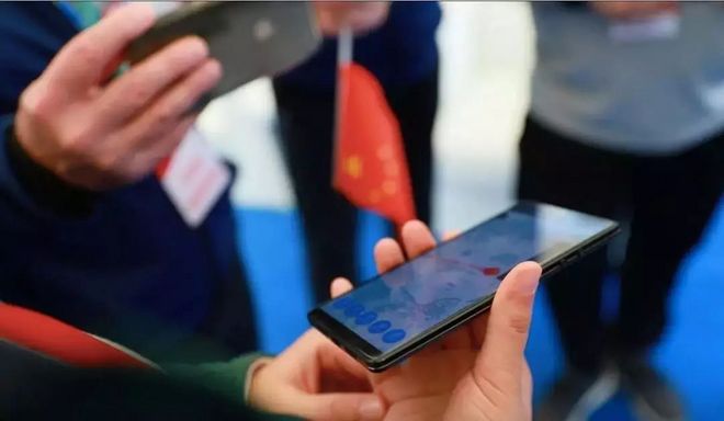 深南大道三万人一起飞奔的盛宴，除了震撼还有感动！