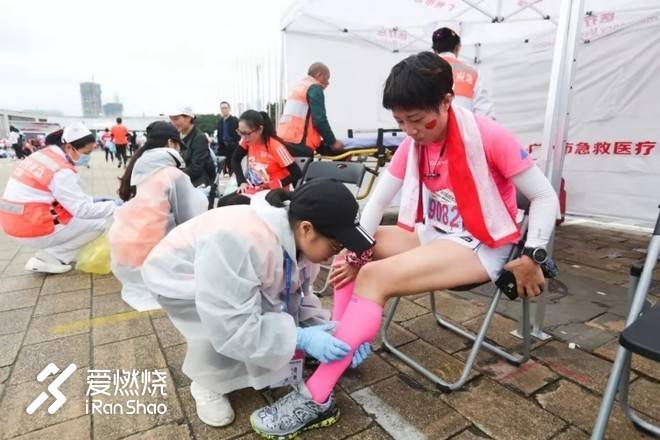 冷雨飞扬方显英雄本色 ——2018广马跑记